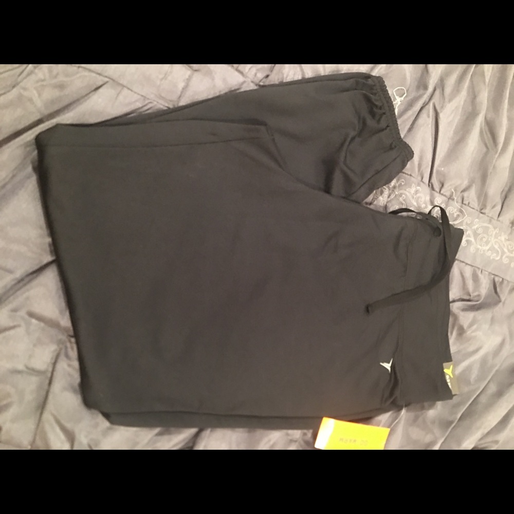 Active pants - Picture 2 of 3